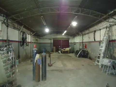 Av. Hipolito Yrigoyen 14475