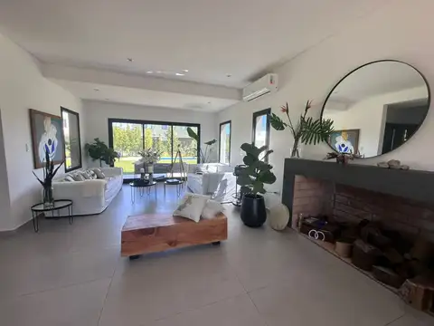 Casa 5 Ambientes con Pileta en Barrio Ceibos ? Puertos del Lago