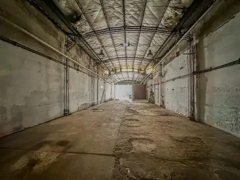 VENTA - DEPOSITO - 355 m2 - MIXTURA 3 - CONSTITUCION