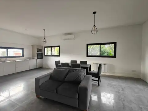 Casa en Venta en Pilar del Este - San Ramon, USD 175.000