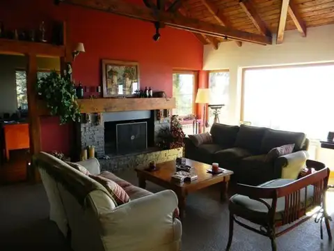 Casa 4 ambientes con 3 baños