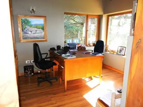 Excelente Casa Barrio Antuhue 3 dorm vista a 5´Bariloche