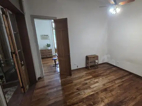 Casa 6 ambientes con 1 baño