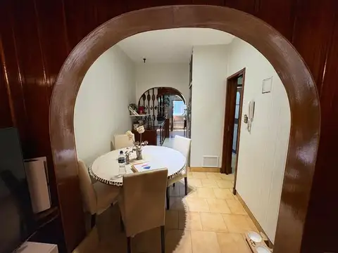 CHALET 4 AMBIENTES,EXCELENTE OPORTUNIDAD EZPELETA