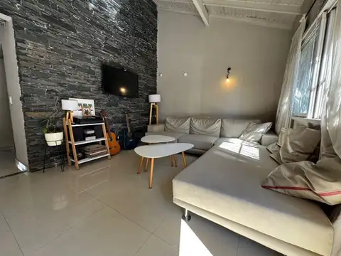 Casa en Venta en Manuel Alberti, USD 195.000