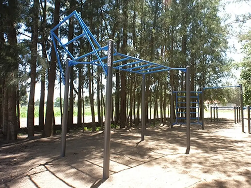 Áreas comunes sum, piscina, juegos en Los Naranjos II