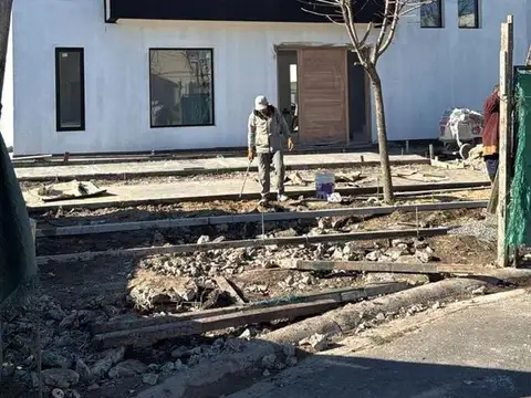 Casa 6 ambientes con 2 baños