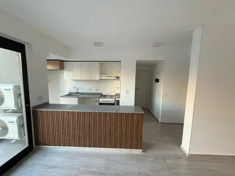 Av. Angel Gallardo 752 , Piso 6