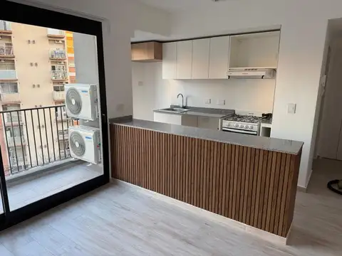 Av. Angel Gallardo 752 , Piso 6