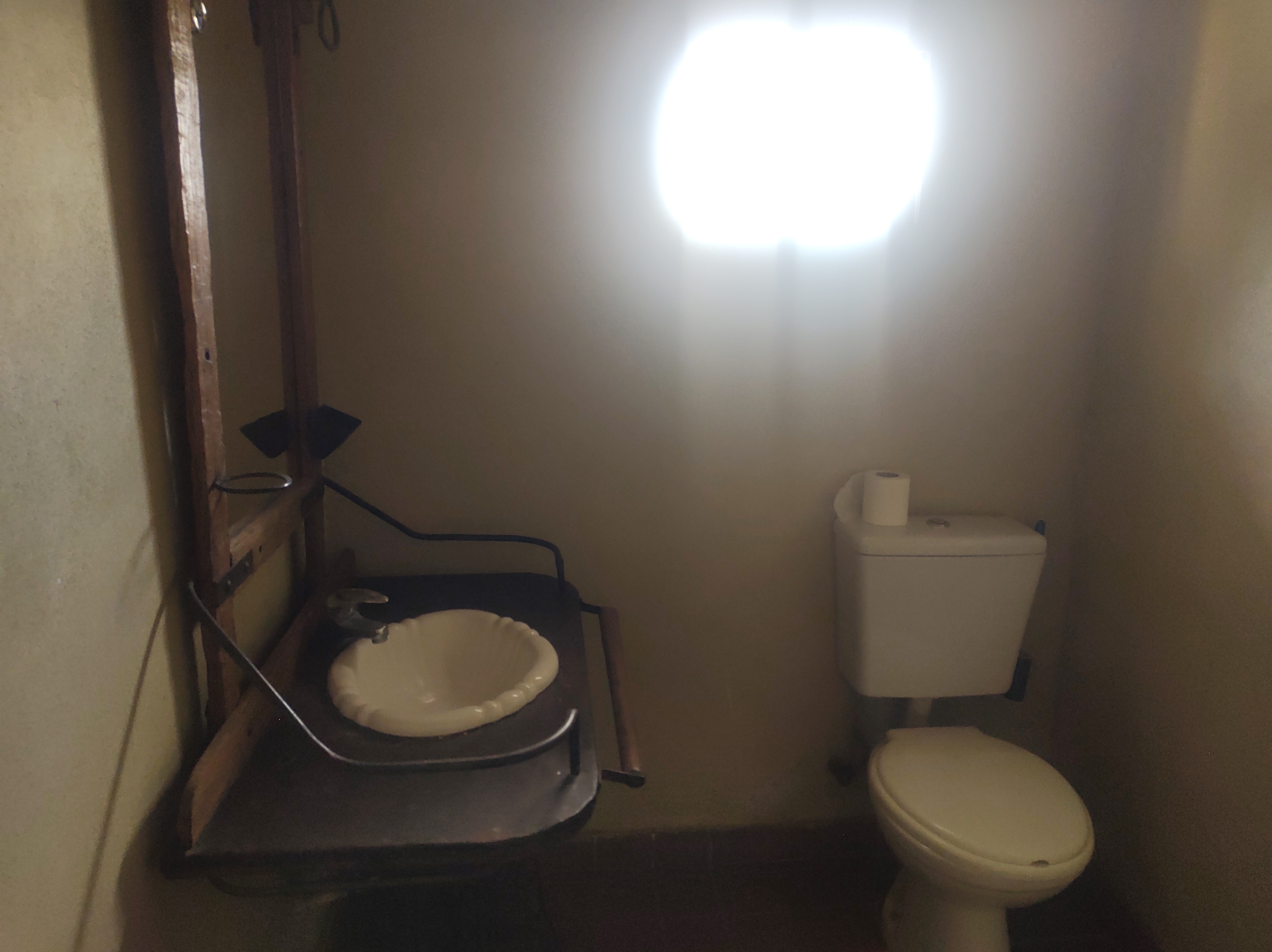 Casa 4 ambientes con 1 baño