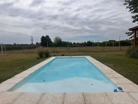 Las Acacias 100