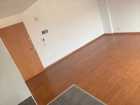 Departamento en Alquiler en Colegiales, $ 850.000
