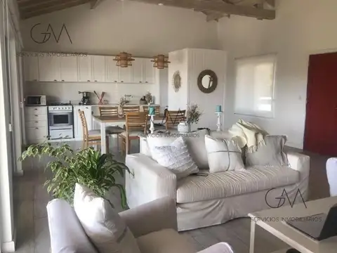 Casa en Alquiler de 3 dormitorios