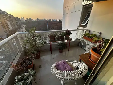 HERMOSO DEPARTAMENTO 3 AMBIENTES CON COCHERA FIJA Y CUBIERTA EN EDIFICIO TORRE DE CATEGORÍA !