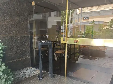 Ramon L Falcon al 2400