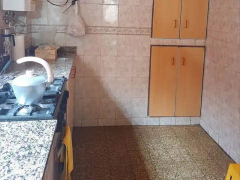 Depto Tipo Casa en Venta de 4 ambientes