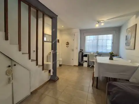 Depto Tipo Casa en Venta de 2 dormitorios