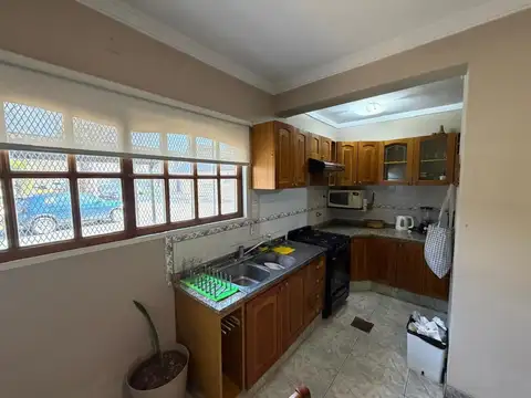 Depto Tipo Casa 5 ambientes con 3 baños