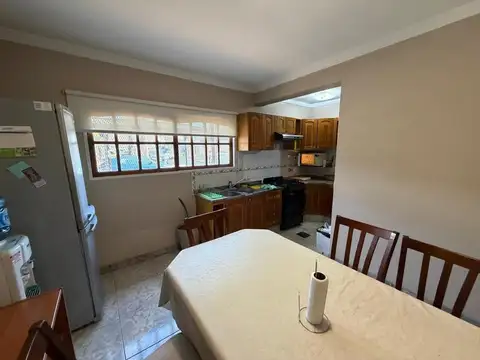 Depto Tipo Casa en Venta en Castelar Sur, USD 169.000