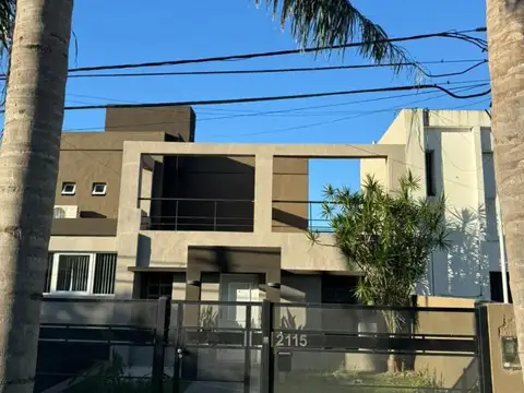 Gran Casa En Venta! Sobre Av. Don Bosco
