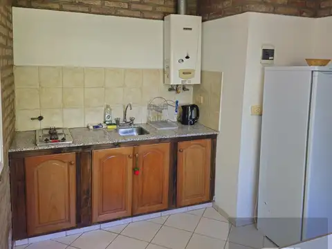 COMPLEJO DE 8 CABAÑAS CON VISTA AL LAGO SOBRE CALLE SARMIENTO A 5 MINUTOS DEL CENTRO CON 4000MT2 DE LOTE