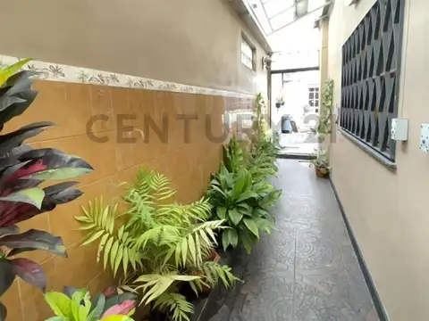 Casa en Venta en Parque Avellaneda, USD 160.000
