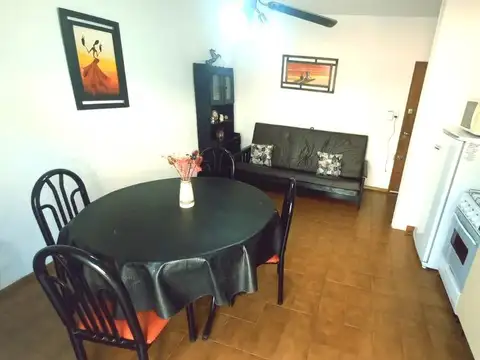 Departamento dos ambientes a 150mts del mar, pleno centro!