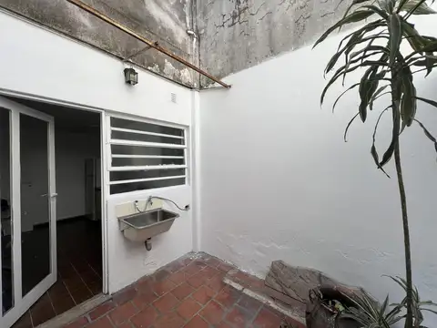 Depto Tipo Casa en Venta de 2 ambientes