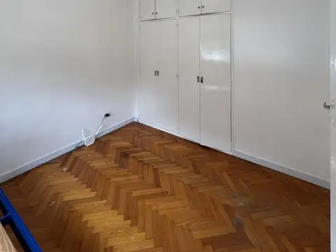 Depto Tipo Casa en Venta 26 años