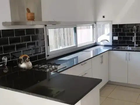 Casa Monoambiente con 3 baños
