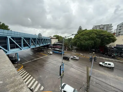Local en venta 22 mts cuadrados sobre Av. Maipu