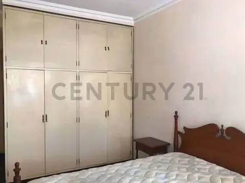 Casa 4 AMBIENTES en Manuel B Gonnet, La Plata