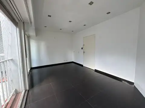 DEPARTAMENTO VENTA 3 AMBIENTES BALCÓN REMODELADO