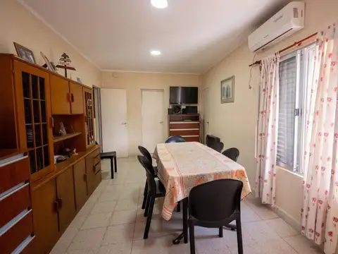 Casa 2 dorm, 2 baños, cochera y patio en S Jerónim