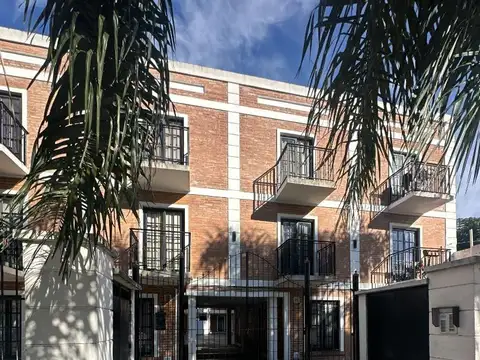 Dpto 3 amb con balcón - Monteagudo 1576