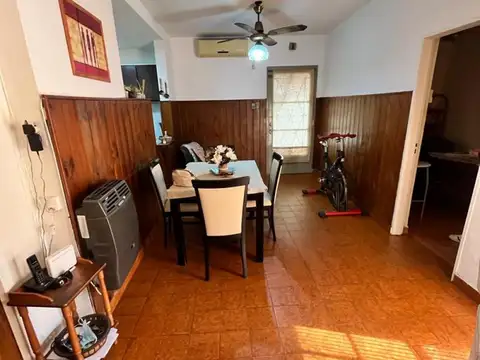 Depto Tipo Casa 2 ambientes con 1 baño