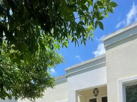 Casa en Alquiler en Pilar del Este - Santa Guadalupe, Countries y Barrios Cerrados en Pilar