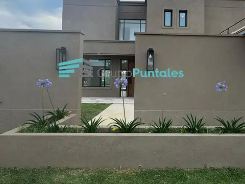Casa a estrenar en Barrio Lagos de Canning 2, con 3 dormitorios y escritorio mas piscina Oportunidad