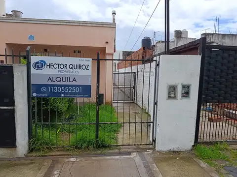 ALQUILER CASA AL FONDO 3 AMB VICTORIA BARRIO MEJORAL
