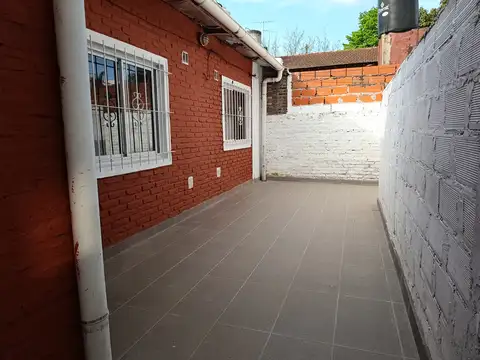 ALQUILER CASA AL FONDO 3 AMB VICTORIA BARRIO MEJORAL