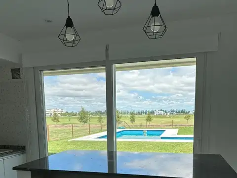 Casa en Alquiler en Haras Del Sur 3, USD 1.600