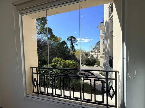 Departamento en Venta en Acassuso Libertador  /  Solis, USD 1.150.000