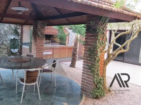 Imperdible Casa En Atlántida 4 Dormitorios Más Apartamento