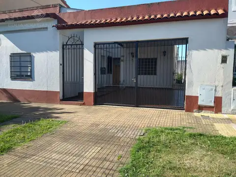 Monseñor Chimento 700