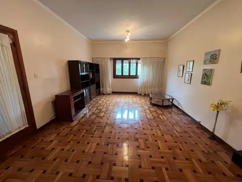 Venta PH 3 ambientes con terraza y cochera en Wilde