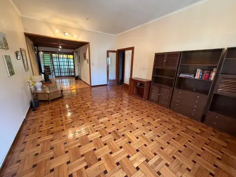 Venta PH 3 ambientes con terraza y cochera en Wilde