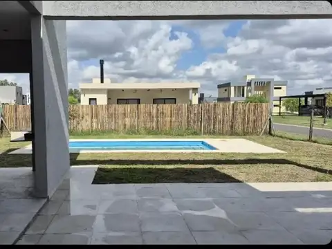 venta en Pilar del Este, Santa Elisa