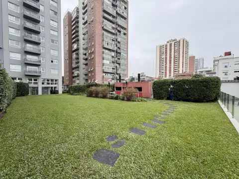 Fantástico departamento en alquiler con vista al Río y cochera en Vicente López, con o sin muebles.