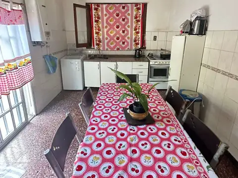 Casa - Venta - Argentina, Lanús - CATAMARCA 300