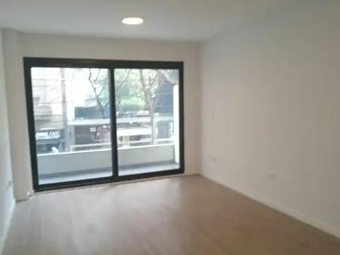 Monoambiente 36 mt.a estrenar.Frente.Balcón